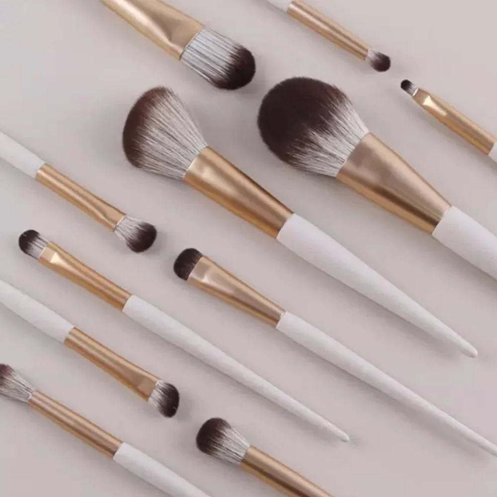 Gold and taupe badger face and eye makeup brush 16 piece set - Picture 2 of 3